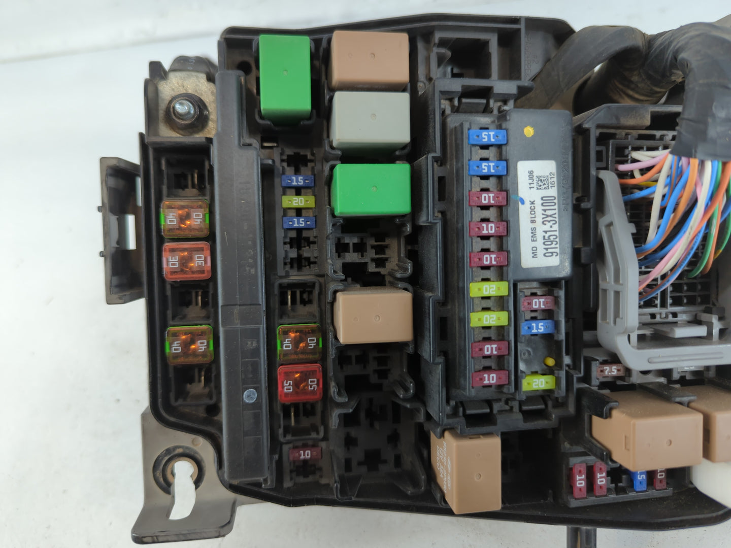 2011-2013 Hyundai Elantra Fusebox Fuse Box Panel Relay Module P/N:91205 3X283 Fits Fits 2011 2012 2013 OEM Used Auto Parts -