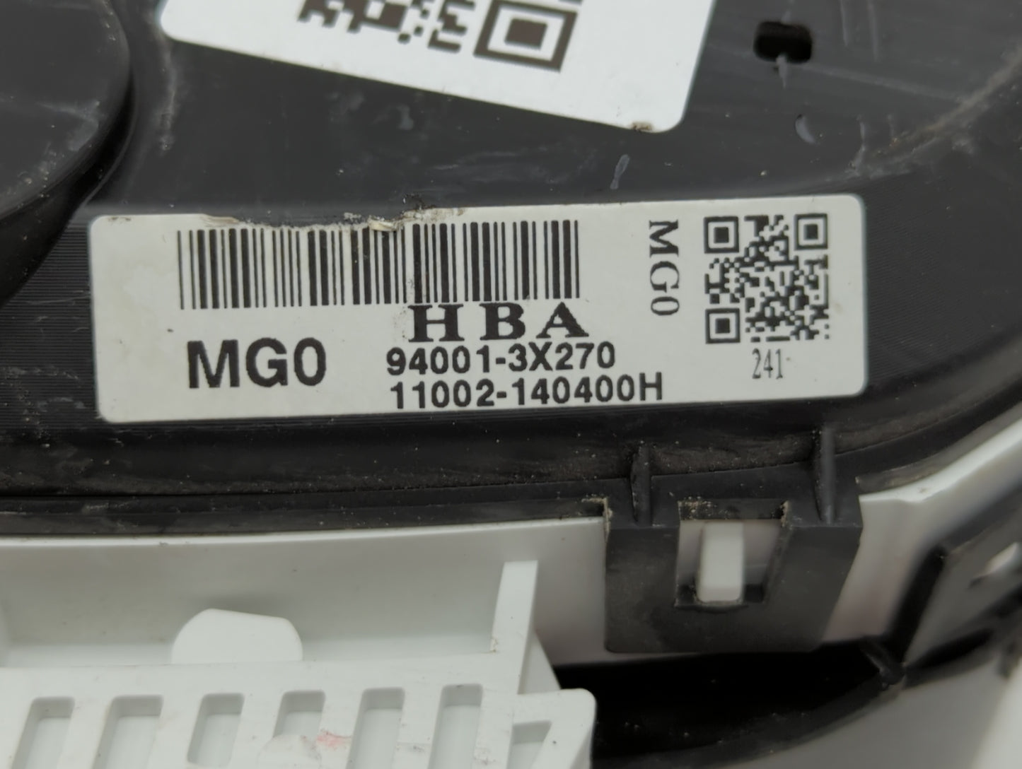 2012 Hyundai Elantra Instrument Cluster Speedometer Gauges P/N:94001-3X270 Fits OEM Used Auto Parts - Oemusedautoparts1.com