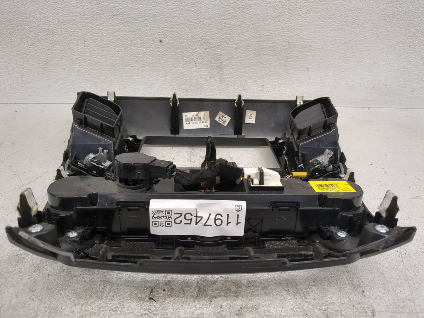 2011-2013 Hyundai Equus Climate Control Module Temperature AC/Heater Replacement Fits Fits 2011 2012 2013 OEM Used Auto Part