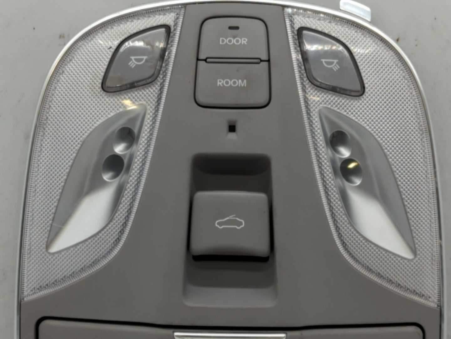 2011-2013 Hyundai Equus Overhead Roof Console - Oemusedautoparts1.com