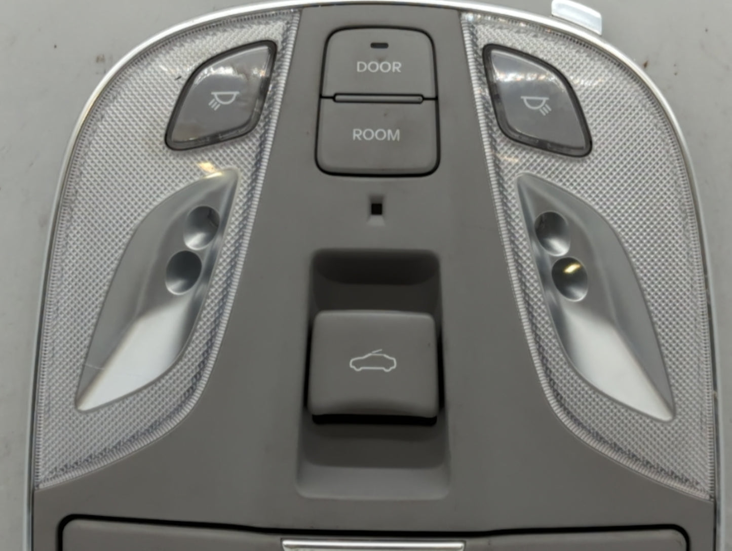 2011-2013 Hyundai Equus Overhead Roof Console - Oemusedautoparts1.com