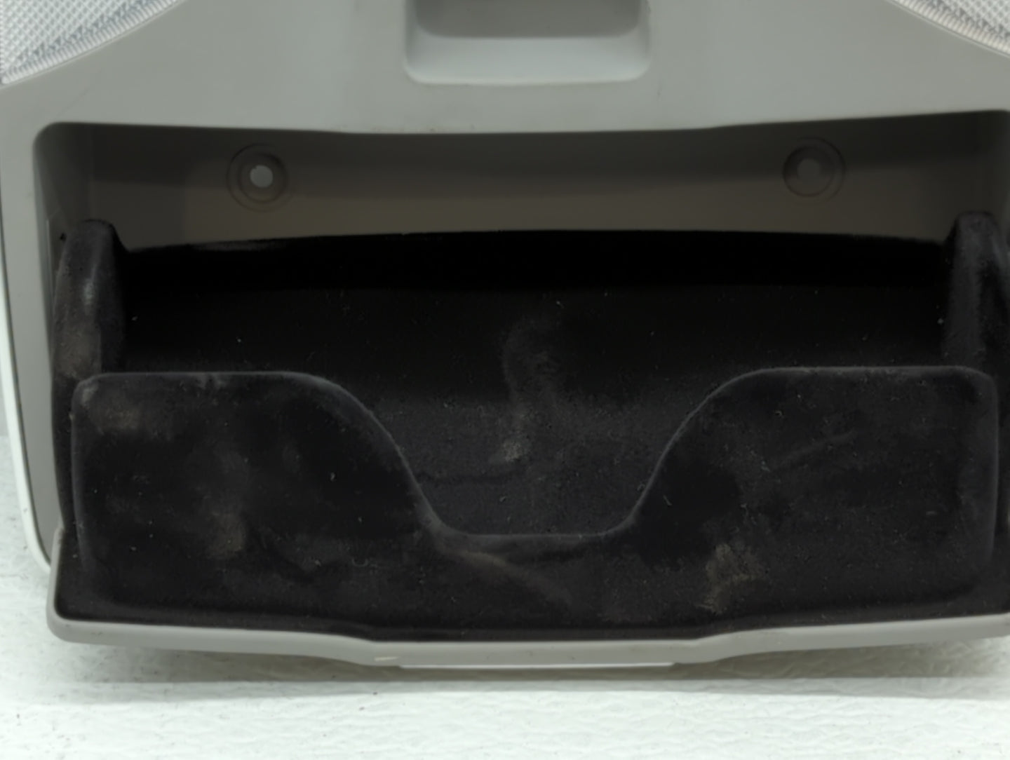 2011-2013 Hyundai Equus Overhead Roof Console - Oemusedautoparts1.com