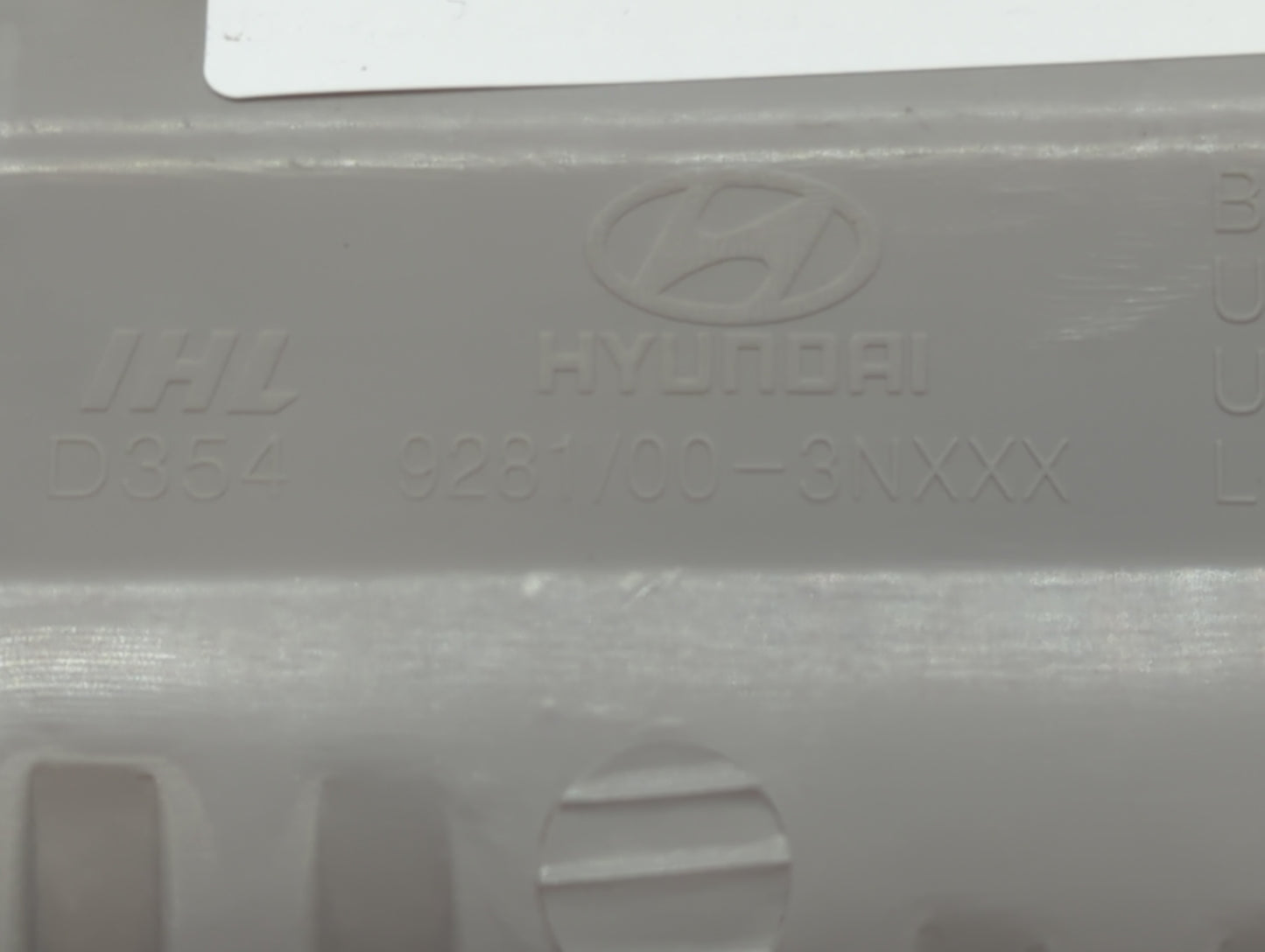 2011-2013 Hyundai Equus Overhead Roof Console - Oemusedautoparts1.com