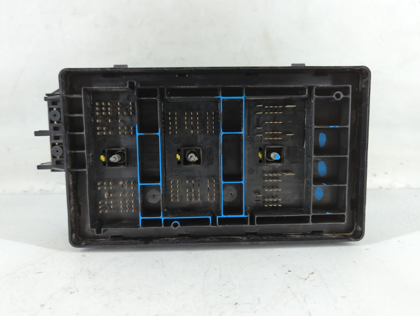2012-2013 Hyundai Equus Fusebox Fuse Box Panel Relay Module P/N:91950-3M173 Fits Fits 2012 2013 OEM Used Auto Parts - Oemuse