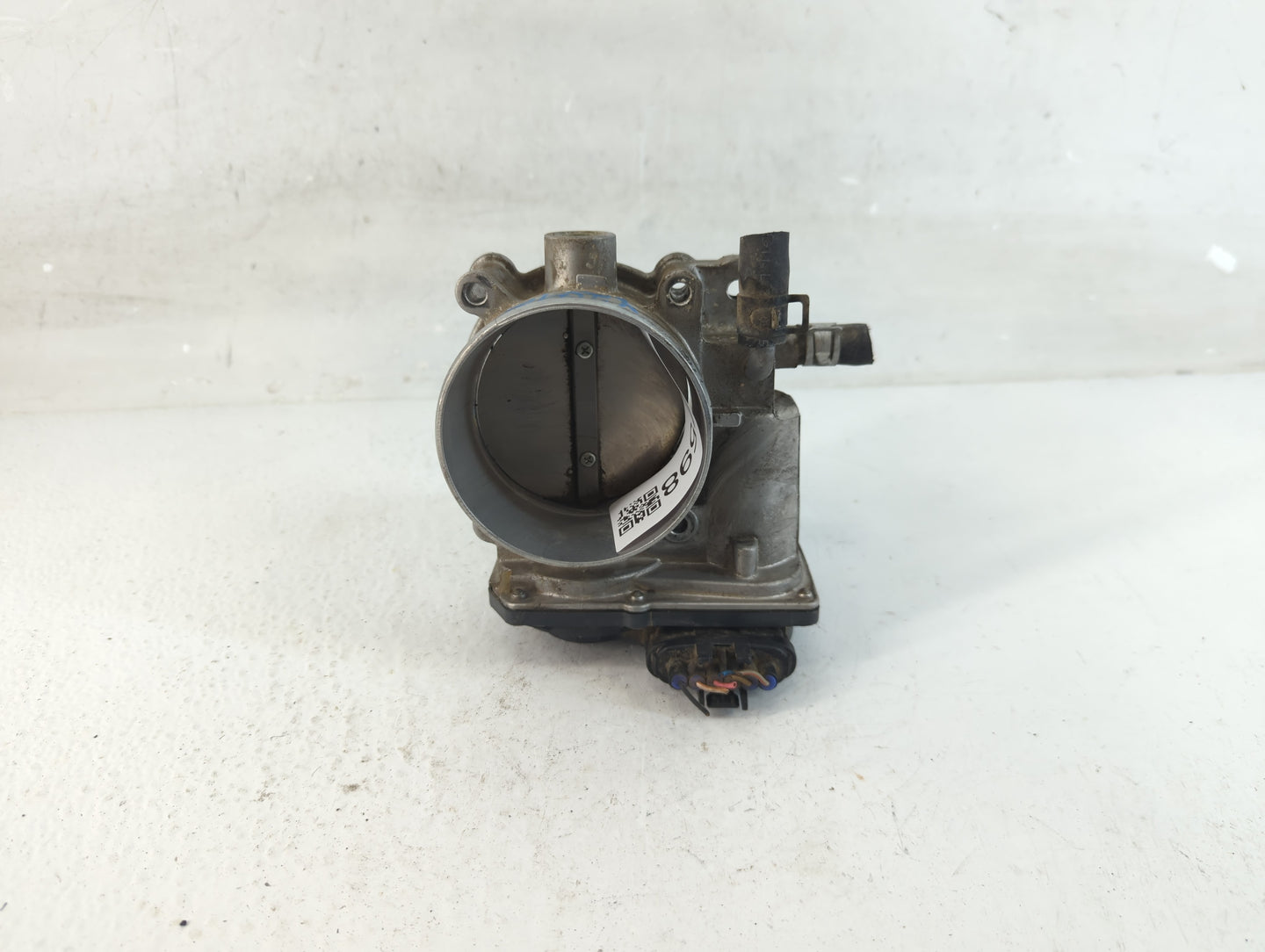 2012-2014 Hyundai Genesis Throttle Body P/N:35100-3CBA0 Fits Fits 2012 2013 2014 OEM Used Auto Parts - Oemusedautoparts1.com