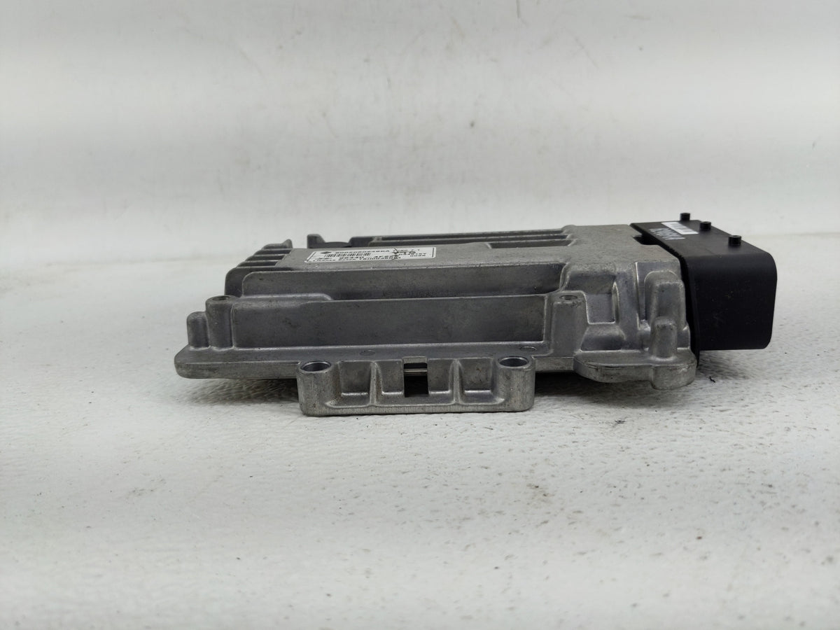 2012 Hyundai Genesis PCM Engine Control Computer ECU ECM PCU OEM P/N:95440-4F222 OEM Used Auto Parts - Oemusedautoparts1.com