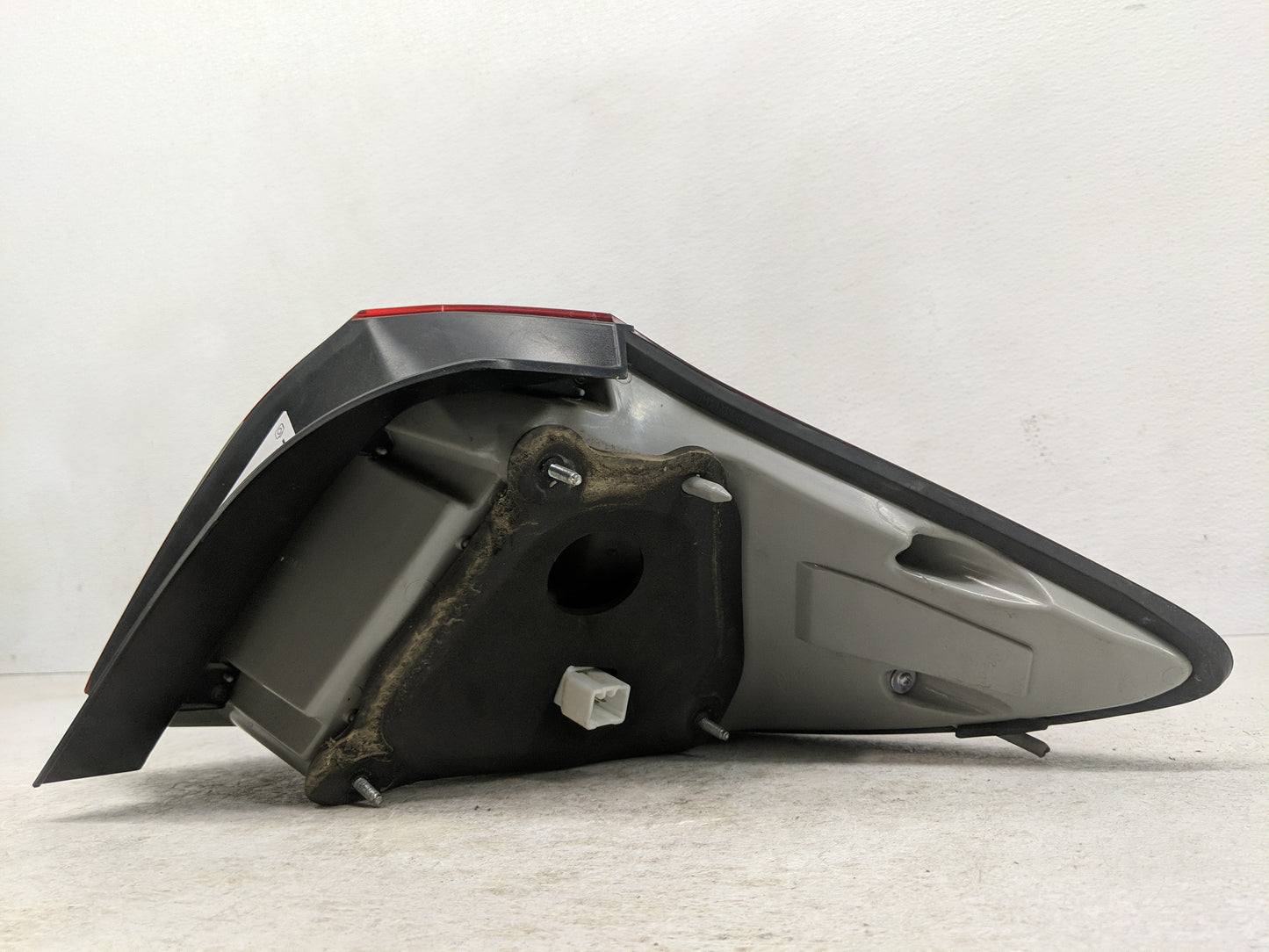 2012-2014 Hyundai Genesis Tail Light Assembly Driver Left OEM P/N:92404-3M22L Fits Fits 2012 2013 2014 OEM Used Auto Parts -