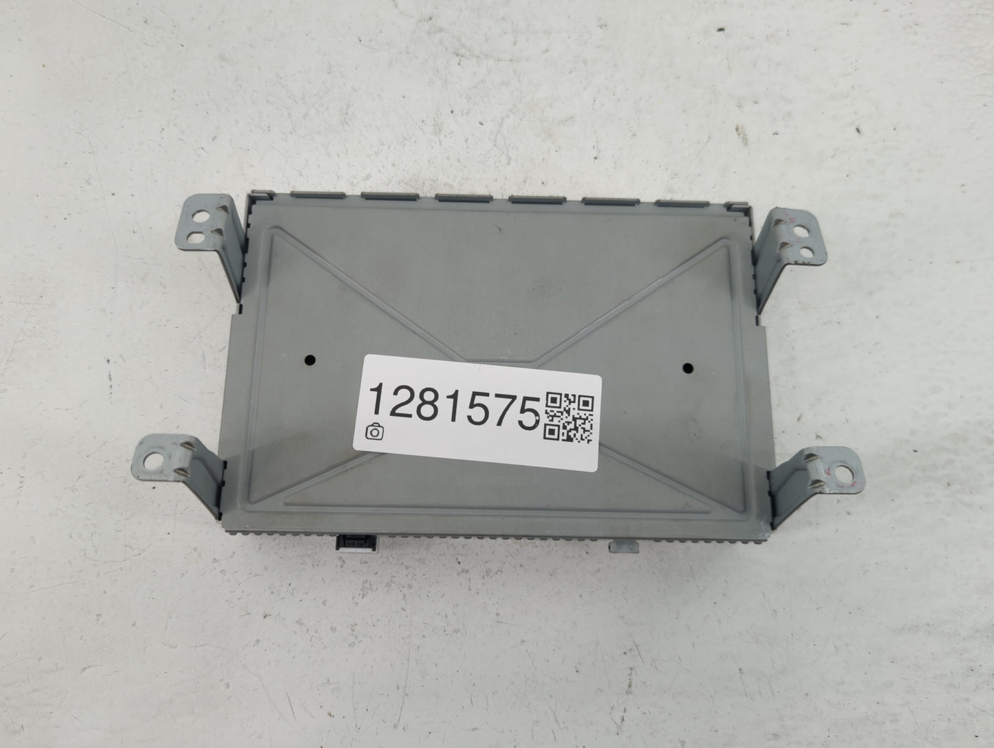 2009-2014 Hyundai Genesis Information Display Screen - Oemusedautoparts1.com