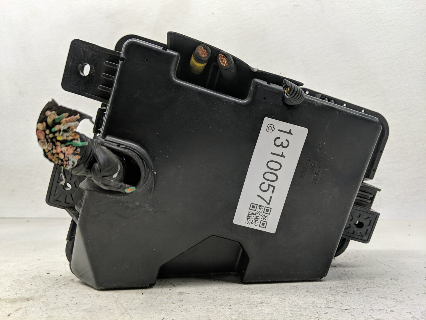 2012-2014 Hyundai Genesis Fusebox Fuse Box Panel Relay Module P/N:91940-3M170 91297-3M142 Fits Fits 2012 2013 2014 OEM Used 