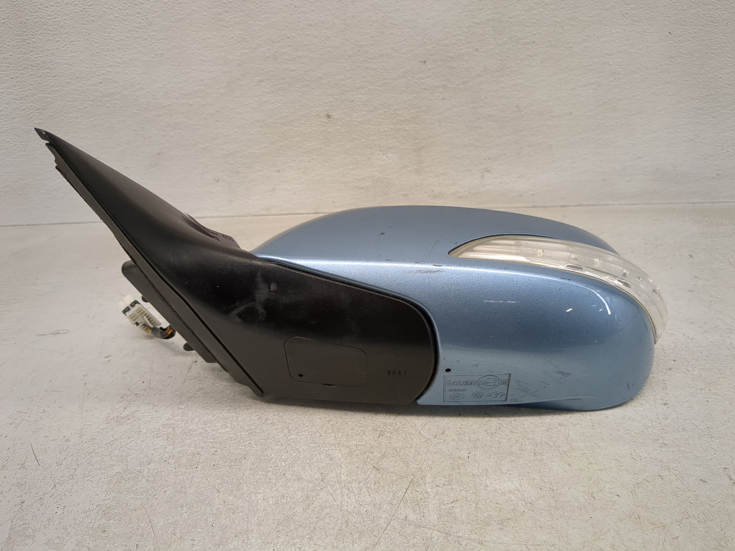 2009-2016 Hyundai Genesis Passenger Side View Mirror - Right Door Mirror OEM Used - Oemusedautoparts1.com