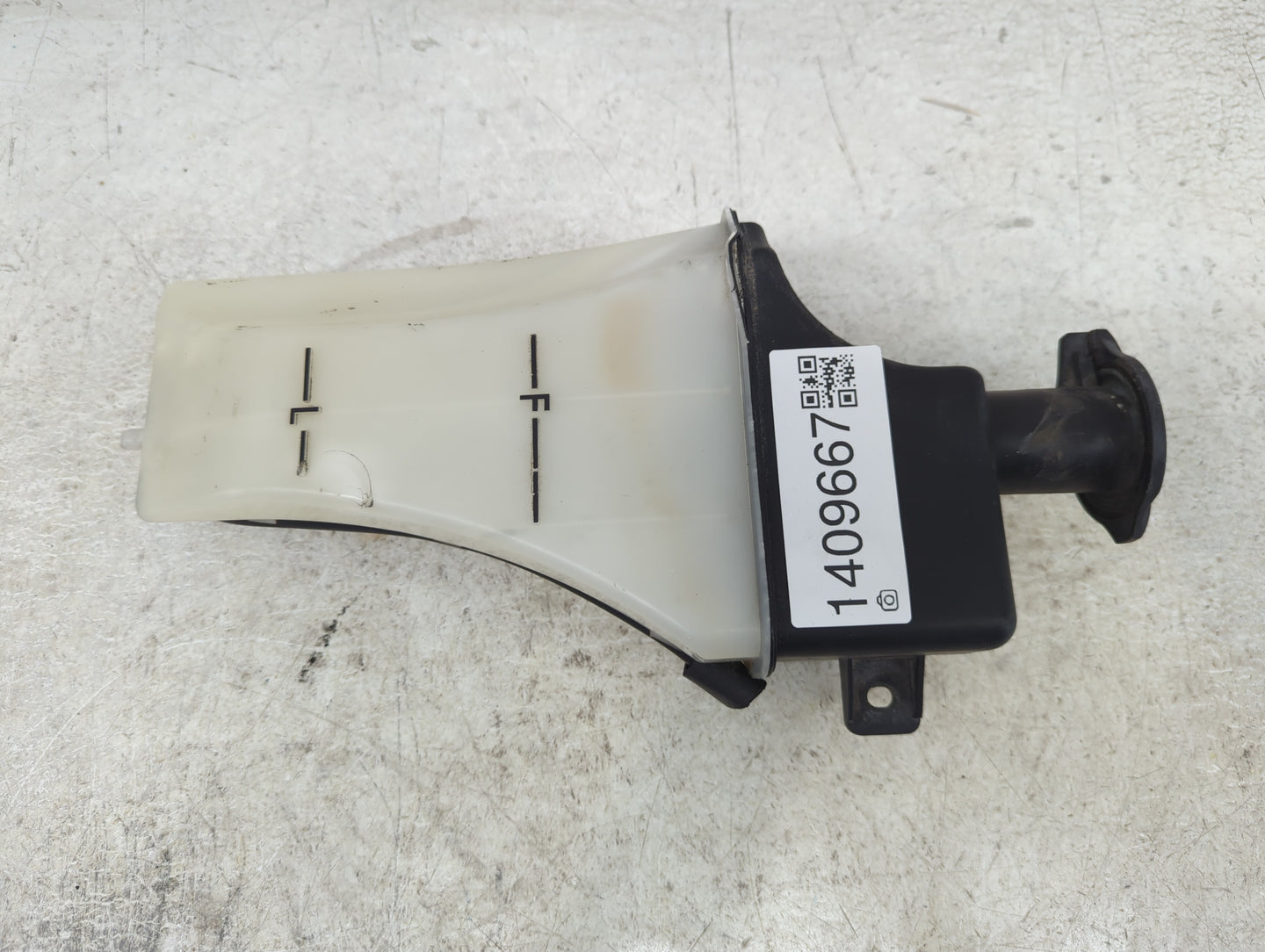 2009 Hyundai Genesis Radiator Coolant Overflow Expansion Tank Bottle - Oemusedautoparts1.com