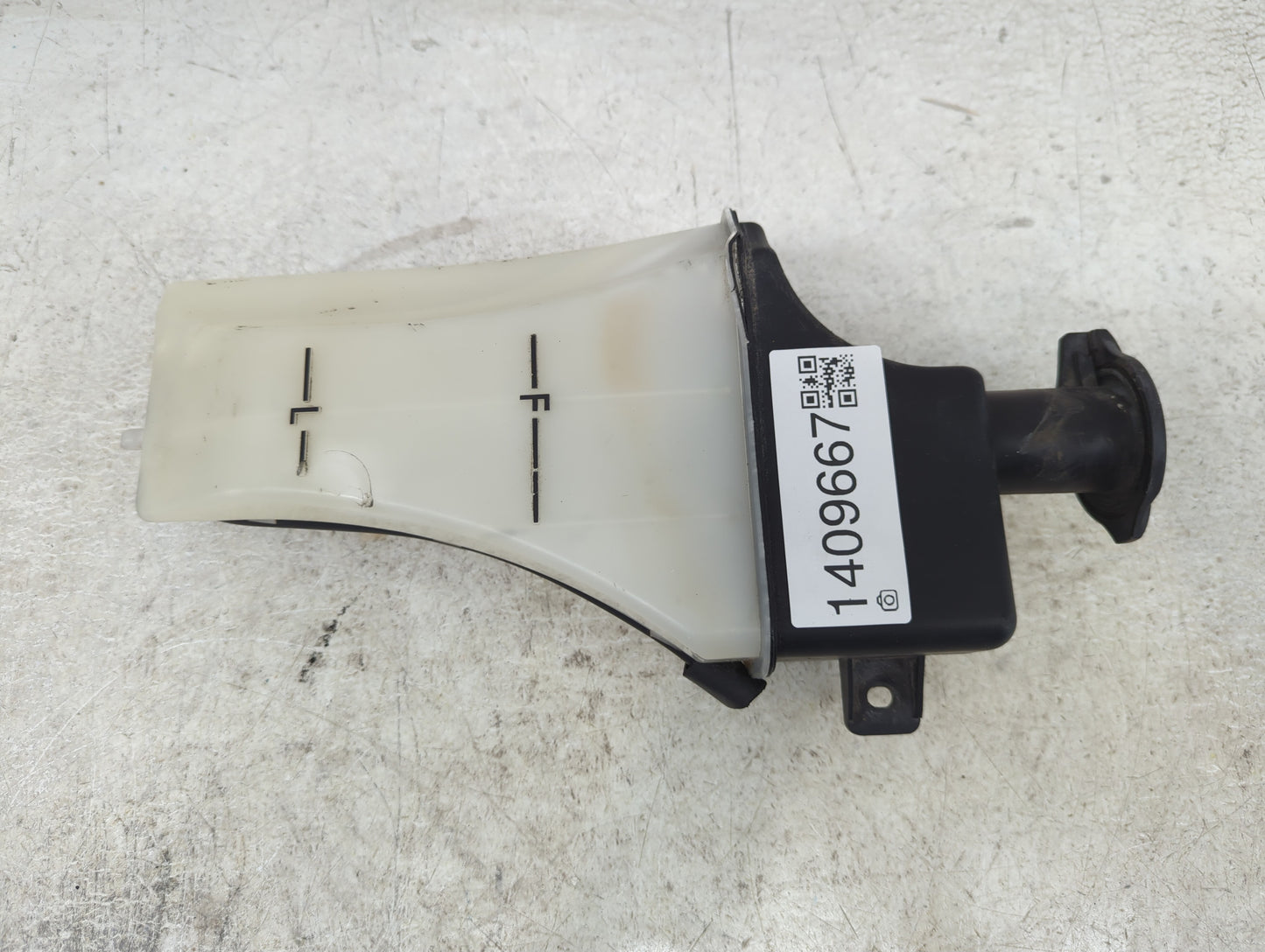 2009 Hyundai Genesis Radiator Coolant Overflow Expansion Tank Bottle - Oemusedautoparts1.com