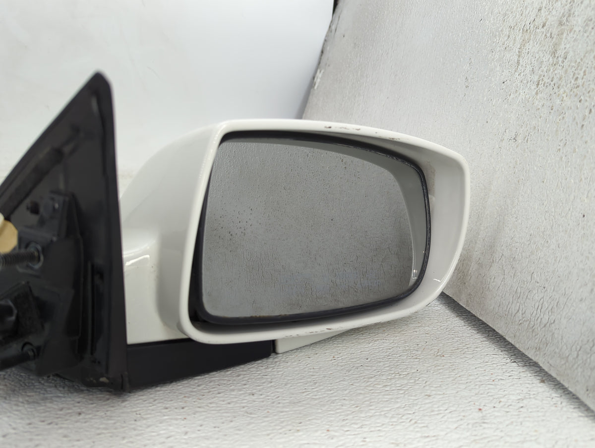 2009-2016 Hyundai Genesis Passenger Side View Mirror - Right Door Mirror OEM Used - Oemusedautoparts1.com