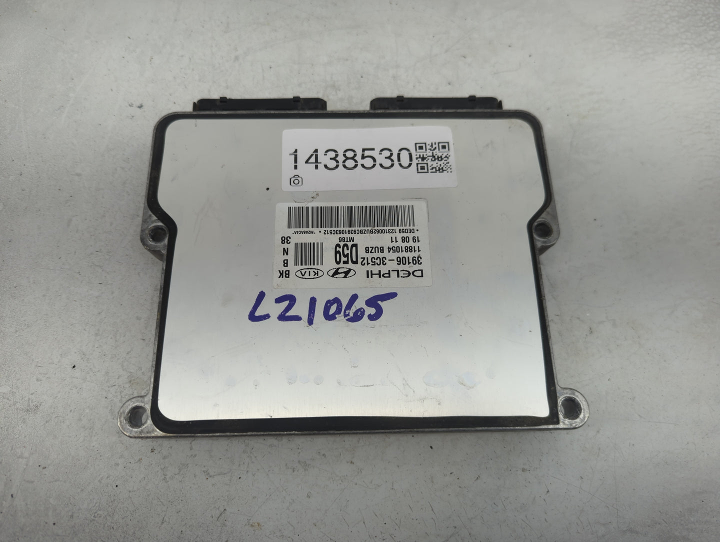 2009-2012 Hyundai Genesis PCM Engine Control Computer ECU ECM PCU OEM P/N:39106-3C512 Fits Fits 2009 2010 2011 2012 OEM Used