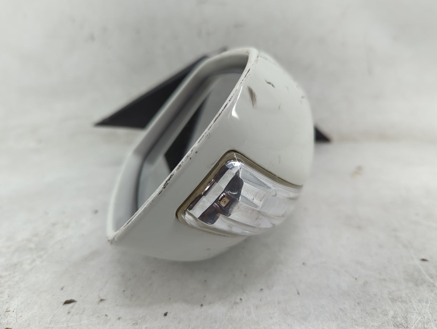 2009-2016 Hyundai Genesis Driver Side View Mirror - Left Door Mirror OEM Used - Oemusedautoparts1.com