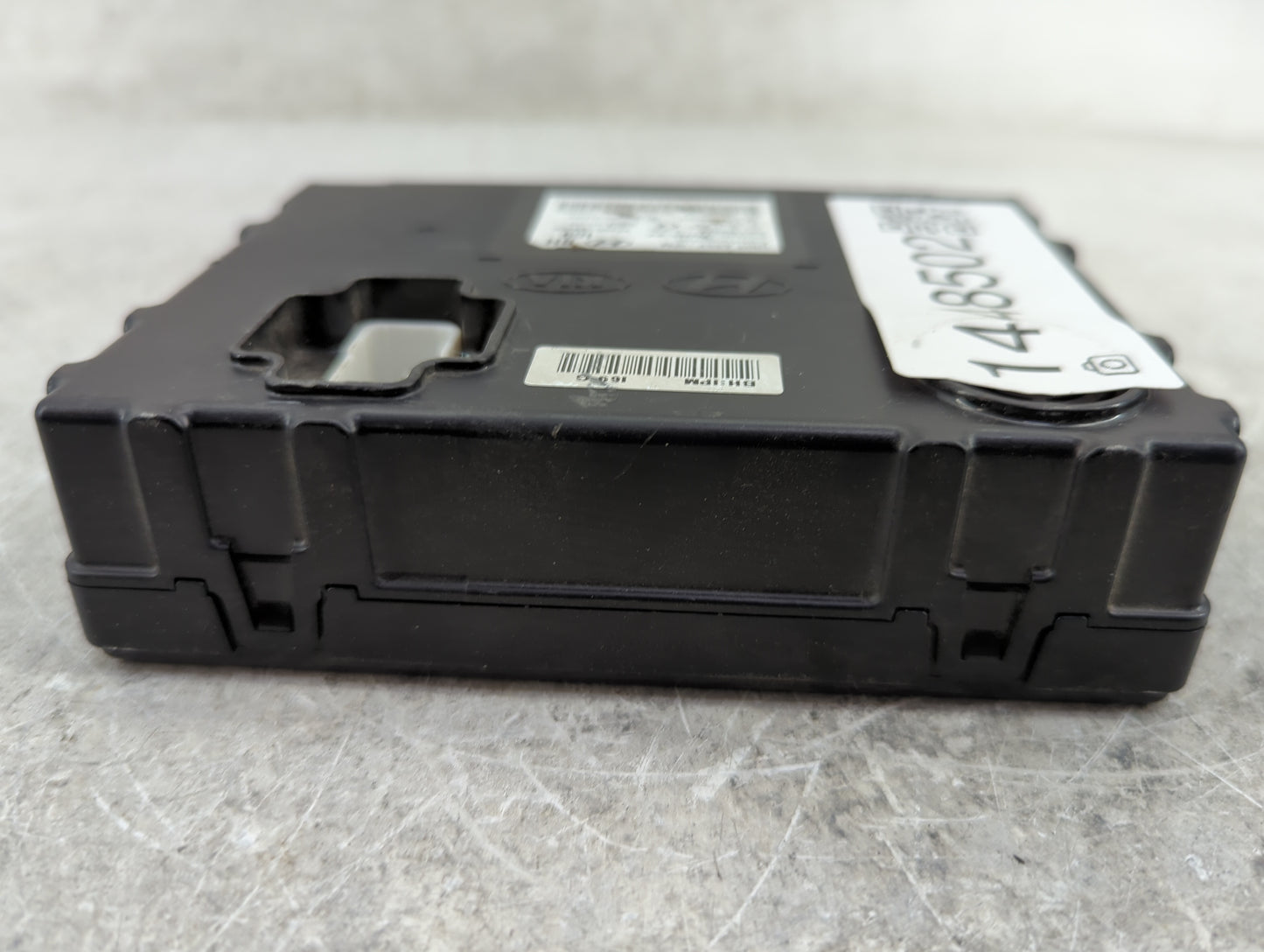 2011-2012 Hyundai Genesis Theft-locking Control Module - Oemusedautoparts1.com