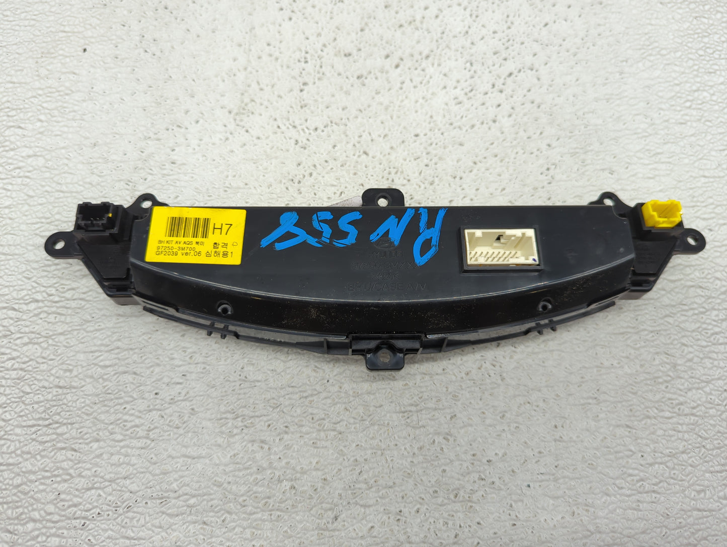 2009-2014 Hyundai Genesis Climate Control Module Temperature AC/Heater Replacement P/N:97250-3M700 Fits OEM Used Auto Parts 