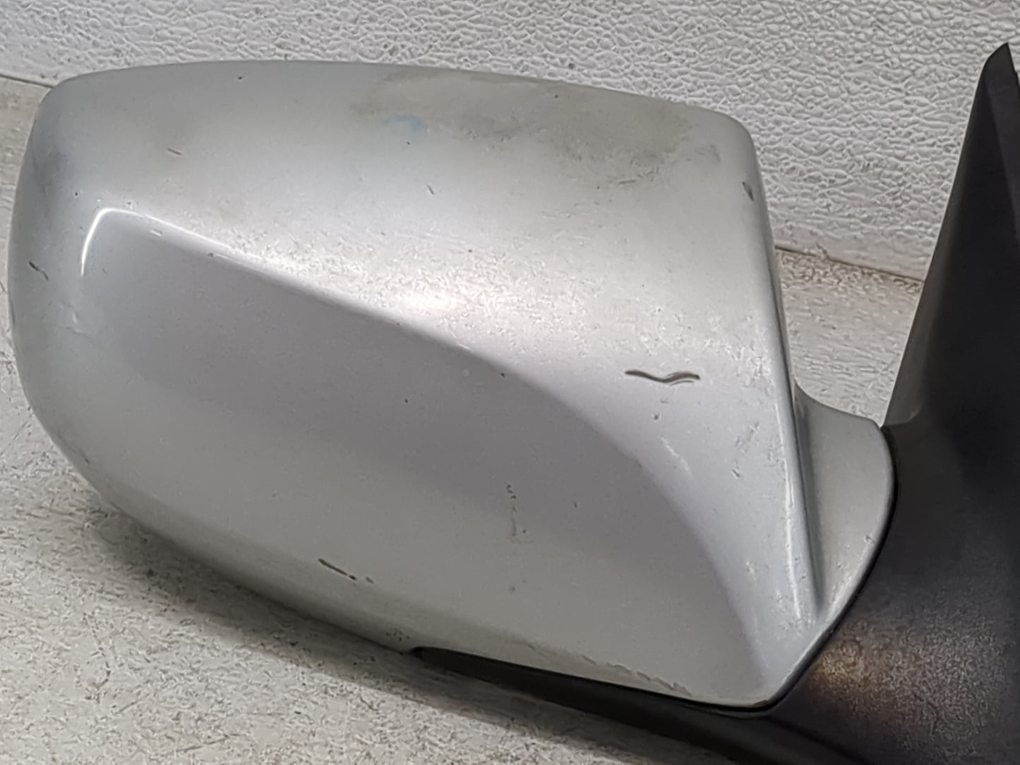 2009-2016 Hyundai Genesis Passenger Side View Mirror - Right Door Mirror OEM Used - Oemusedautoparts1.com