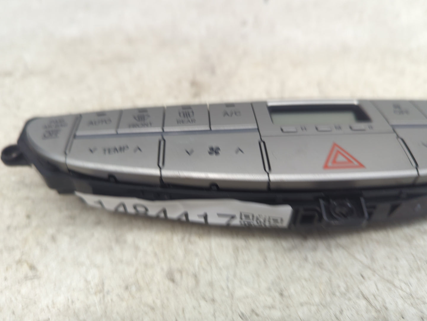 2009-2014 Hyundai Genesis Climate Control Module Temperature AC/Heater Replacement P/N:97250-3M700 HDR043 Fits OEM Used Auto