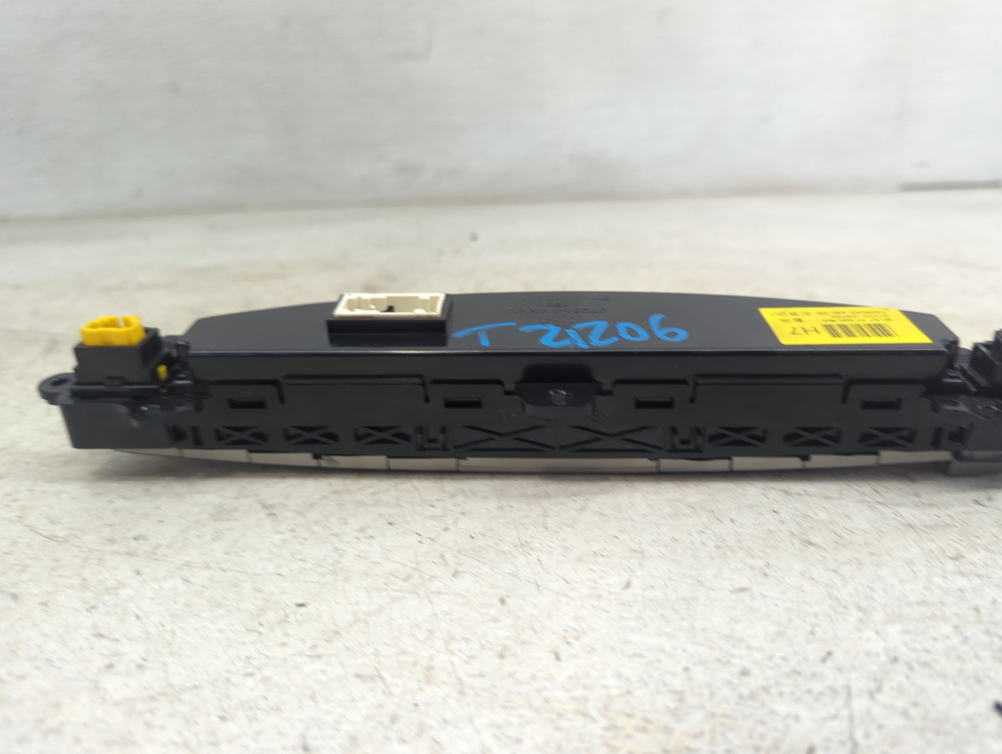 2009-2014 Hyundai Genesis Climate Control Module Temperature AC/Heater Replacement P/N:97250-3M700 HDR043 Fits OEM Used Auto
