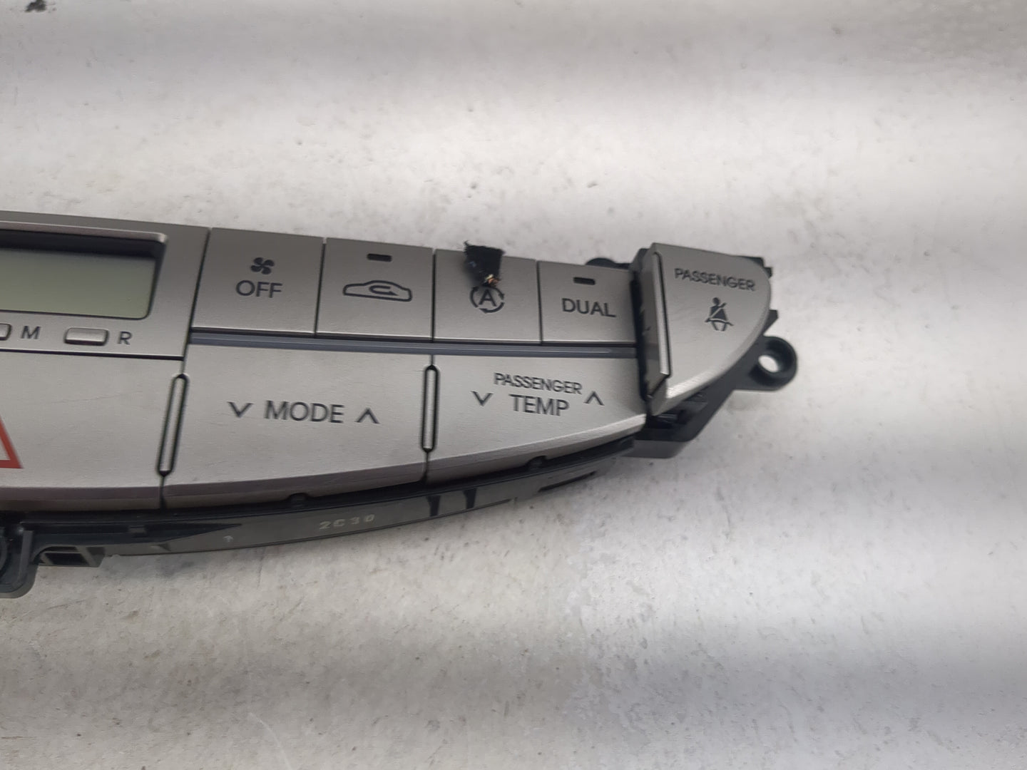 2009-2014 Hyundai Genesis Climate Control Module Temperature AC/Heater Replacement P/N:97250-3M200 Fits OEM Used Auto Parts 