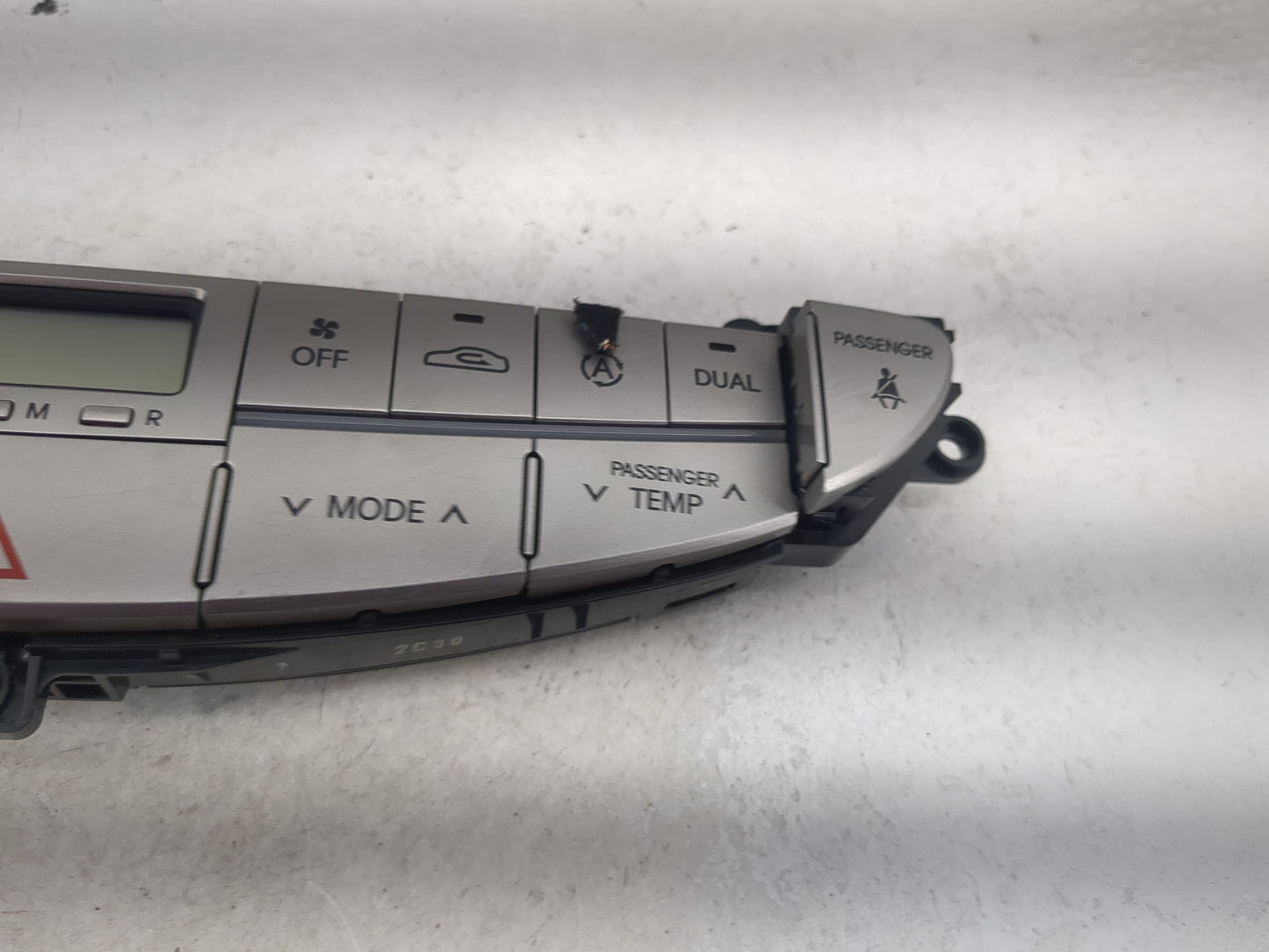 2009-2014 Hyundai Genesis Climate Control Module Temperature AC/Heater Replacement P/N:97250-3M200 Fits OEM Used Auto Parts 