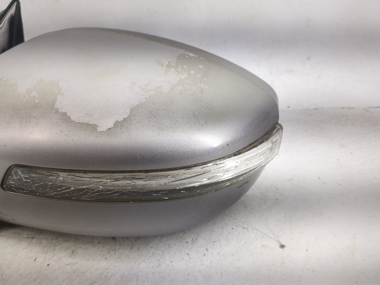 2009-2014 Hyundai Genesis Driver Side View Mirror - Left Door Mirror OEM Used - Oemusedautoparts1.com