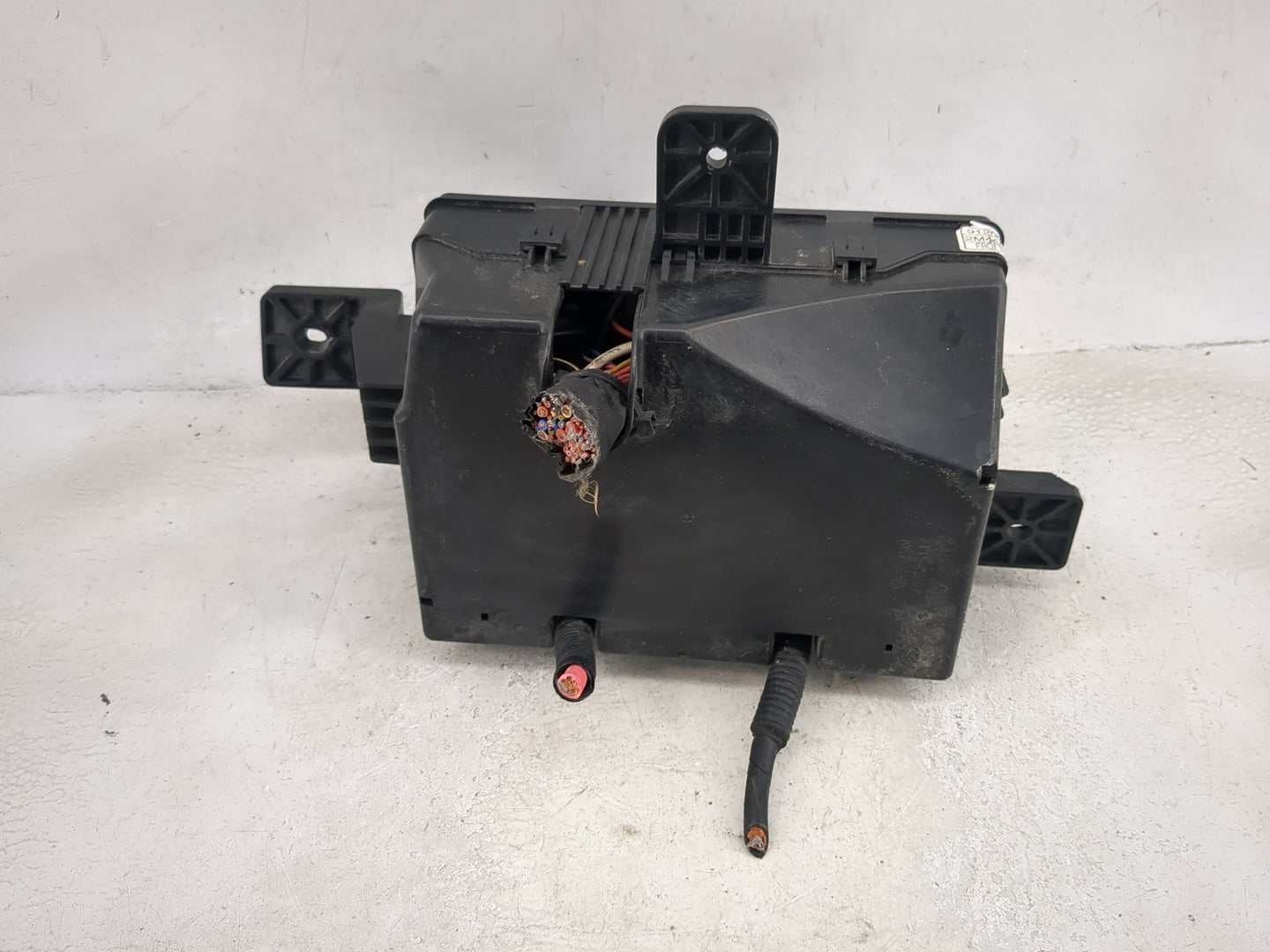 2009-2012 Hyundai Genesis Fusebox Fuse Box Panel Relay Module P/N:91950-2M211 Fits Fits 2009 2010 2011 2012 OEM Used Auto Pa