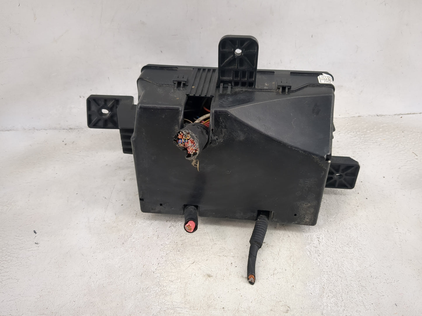 2009-2012 Hyundai Genesis Fusebox Fuse Box Panel Relay Module P/N:91950-2M211 Fits Fits 2009 2010 2011 2012 OEM Used Auto Pa