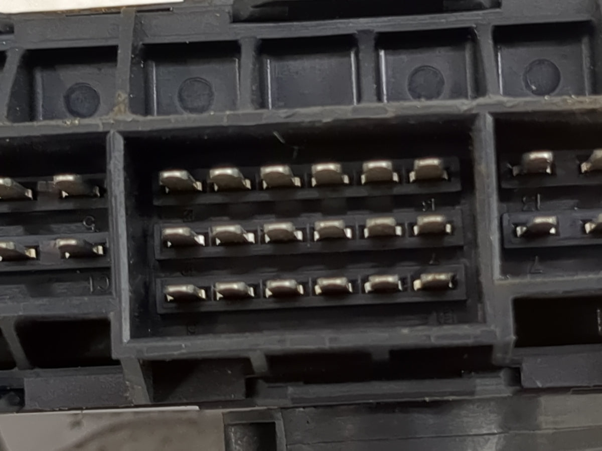 2011-2014 Hyundai Genesis Body Control Module Bcm 95410-3m071 - Oemusedautoparts1.com