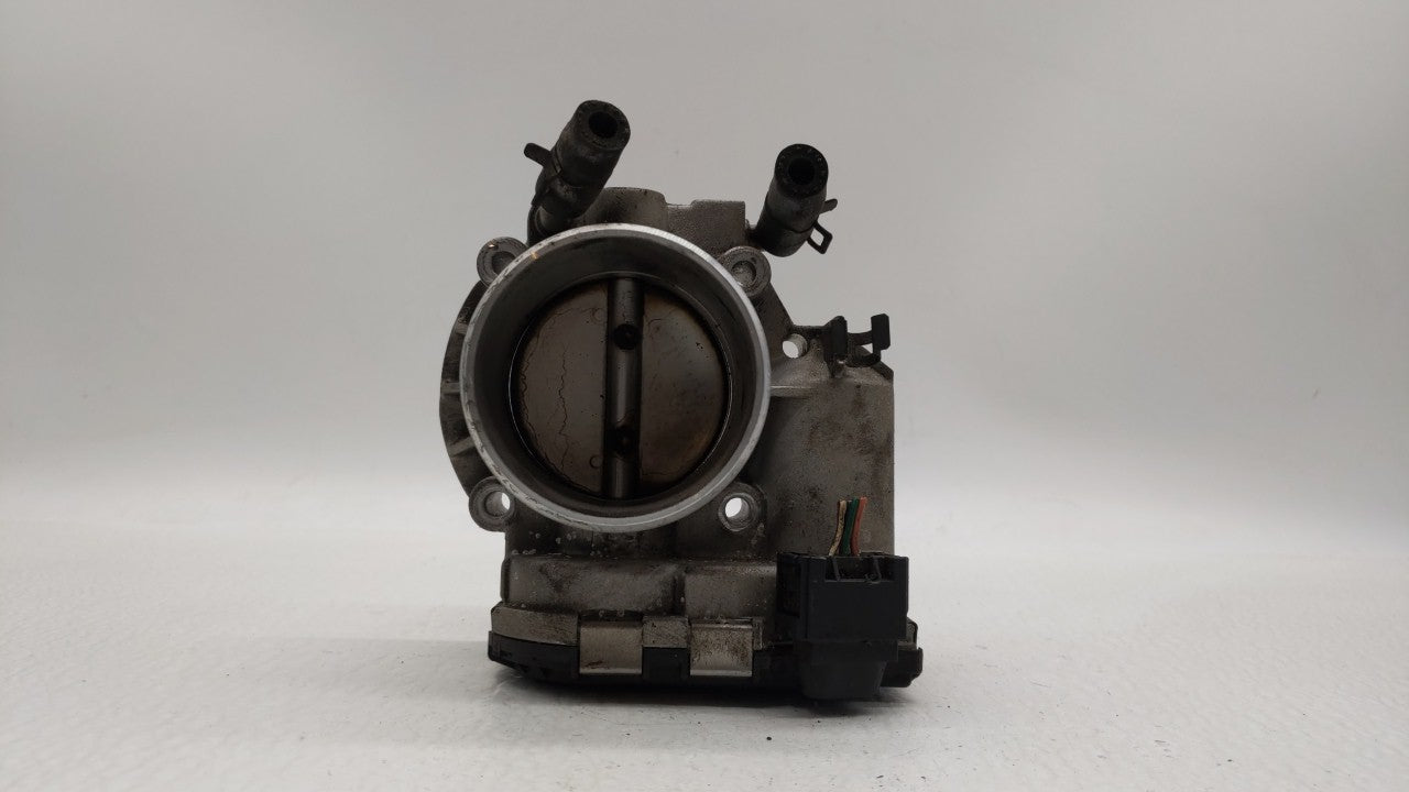 2009-2014 Hyundai Genesis Throttle Body P/N:35100-2C300 Fits Fits 2009 2010 2011 2012 2013 2014 OEM Used Auto Parts - Oemuse