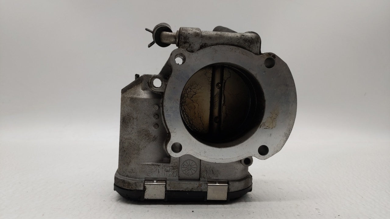 2009-2014 Hyundai Genesis Throttle Body P/N:35100-2C300 Fits Fits 2009 2010 2011 2012 2013 2014 OEM Used Auto Parts - Oemuse