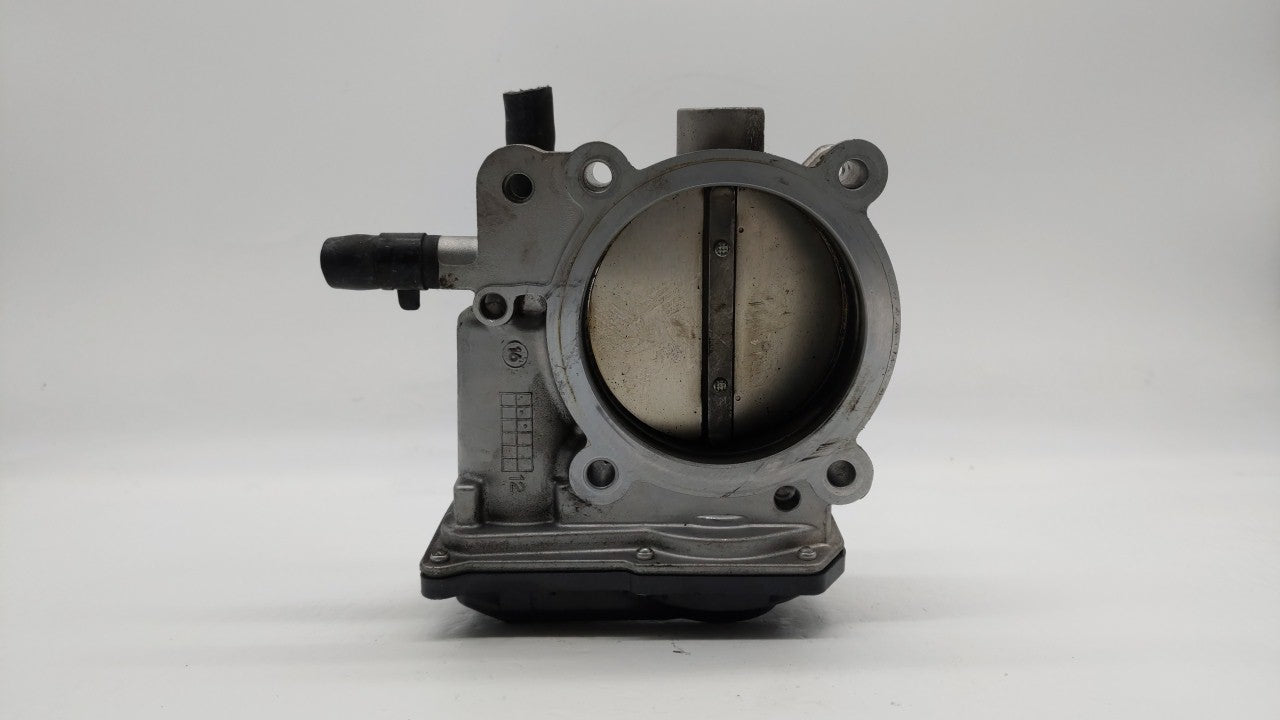 2012-2014 Hyundai Genesis Throttle Body P/N:35100-36BA0 35100-3CBA0 Fits Fits 2012 2013 2014 OEM Used Auto Parts - Oemusedau