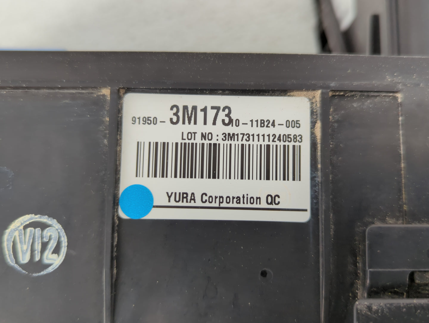2012-2014 Hyundai Genesis Fusebox Fuse Box Panel Relay Module P/N:91950-3M170 91950-3M173, 91241-3M540 Fits Fits 2012 2013 2