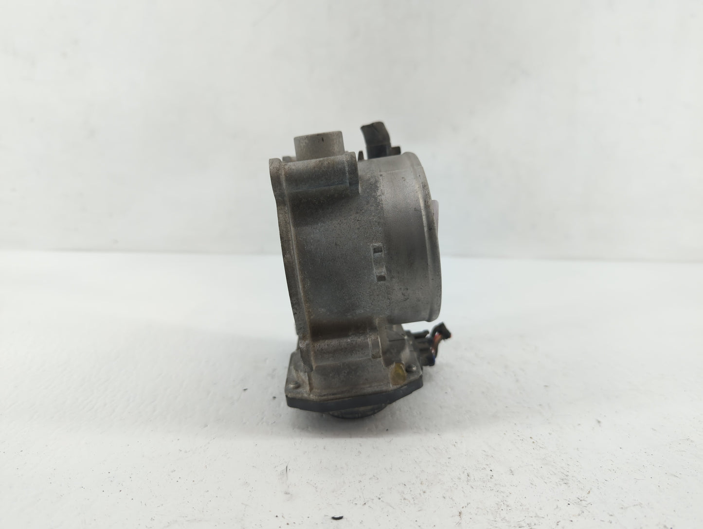 2012-2014 Hyundai Genesis Throttle Body P/N:35100-36BA0 35100-3CBA0 Fits Fits 2012 2013 2014 OEM Used Auto Parts - Oemusedau