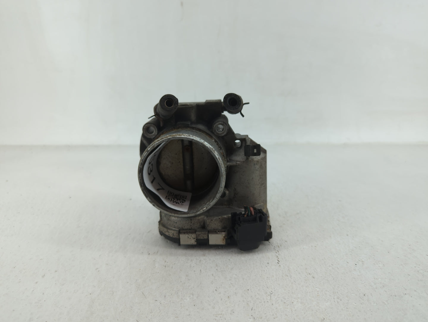 2009-2014 Hyundai Genesis Throttle Body P/N:35100-2C300 Fits Fits 2009 2010 2011 2012 2013 2014 OEM Used Auto Parts - Oemuse