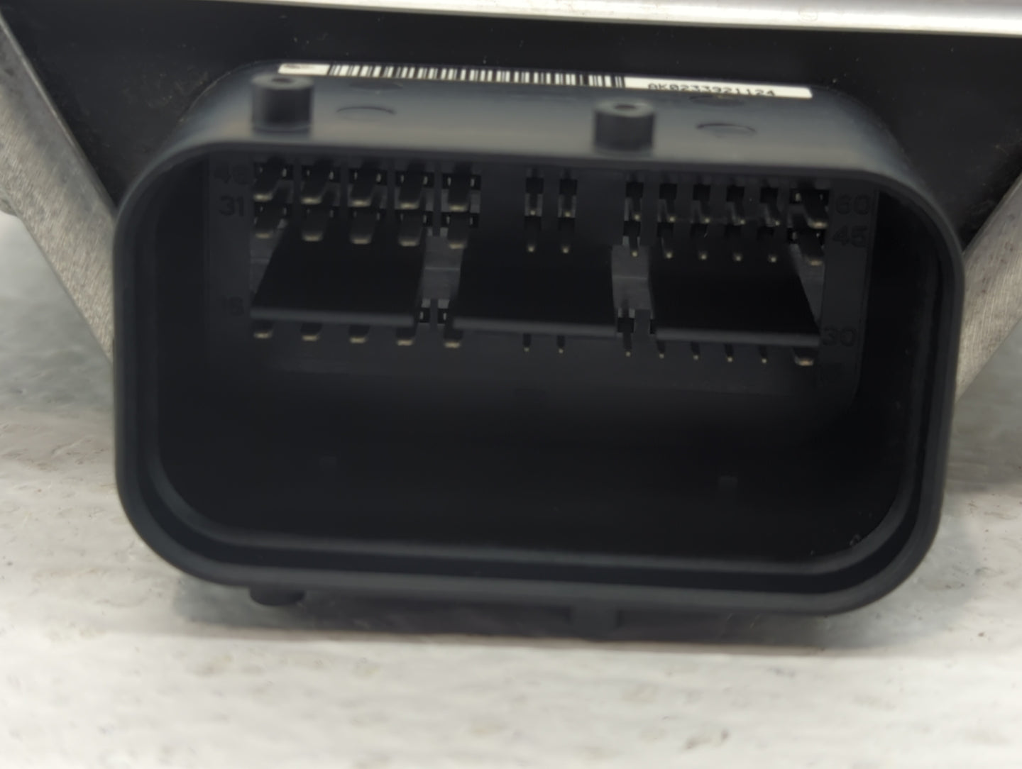 2012-2016 Hyundai Genesis PCM Engine Control Computer ECU ECM PCU OEM P/N:39172-3C000 39172-3C010 Fits OEM Used Auto Parts -