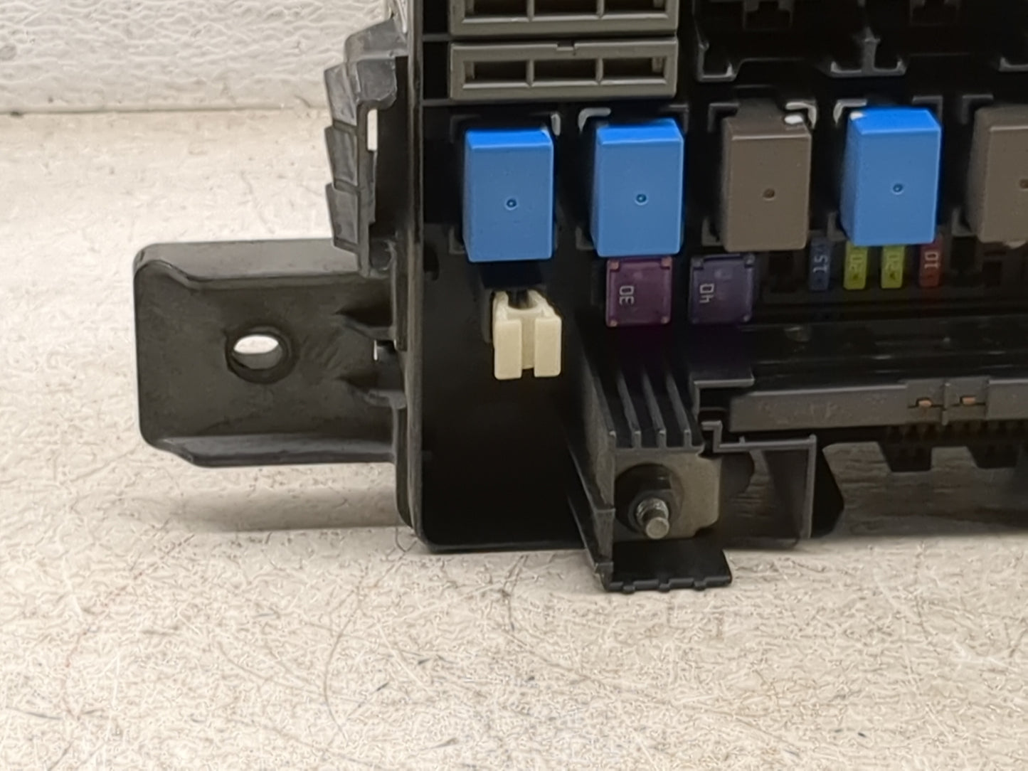 2012 Hyundai Genesis Fusebox Fuse Box Panel Relay Module P/N:SB20905 0006 N91205-2M445-01 Fits OEM Used Auto Parts - Oemused