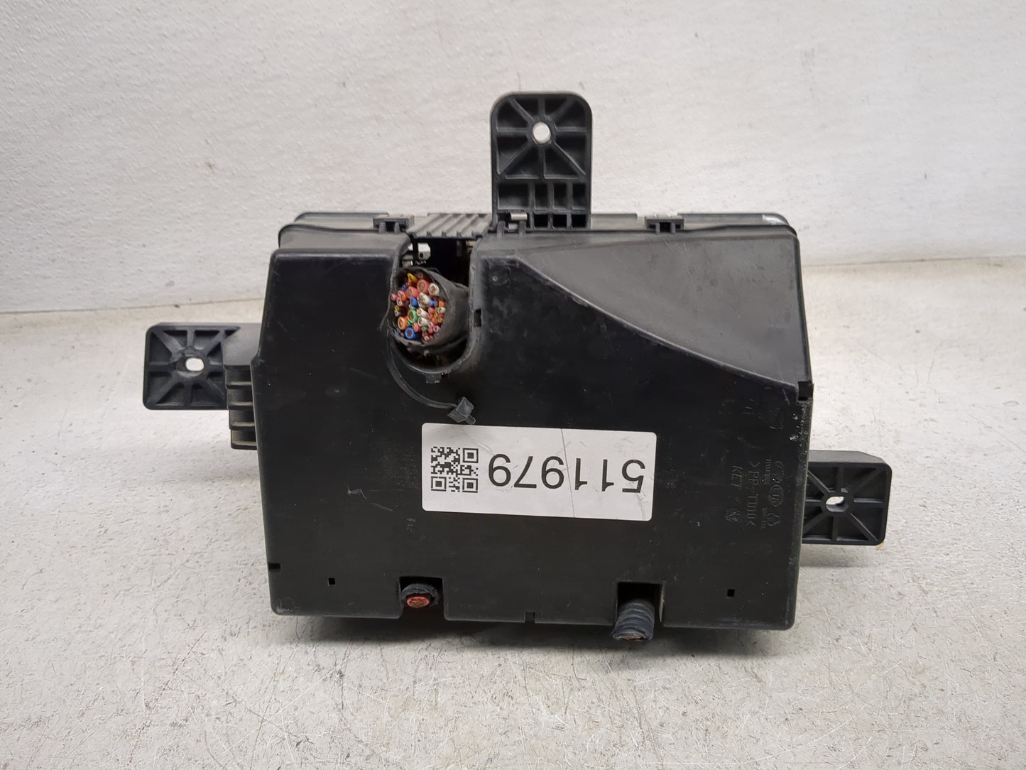 2012 Hyundai Genesis Fusebox Fuse Box Panel Relay Module P/N:SB20905 0006 N91205-2M445-01 Fits OEM Used Auto Parts - Oemused