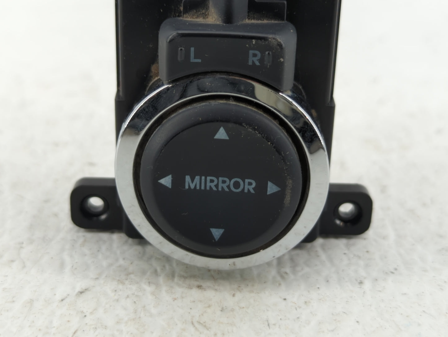 2011-2012 Hyundai Genesis Master Power Window Switch Replacement Driver Side Left P/N:202008378 Fits Fits 2011 2012 OEM Used