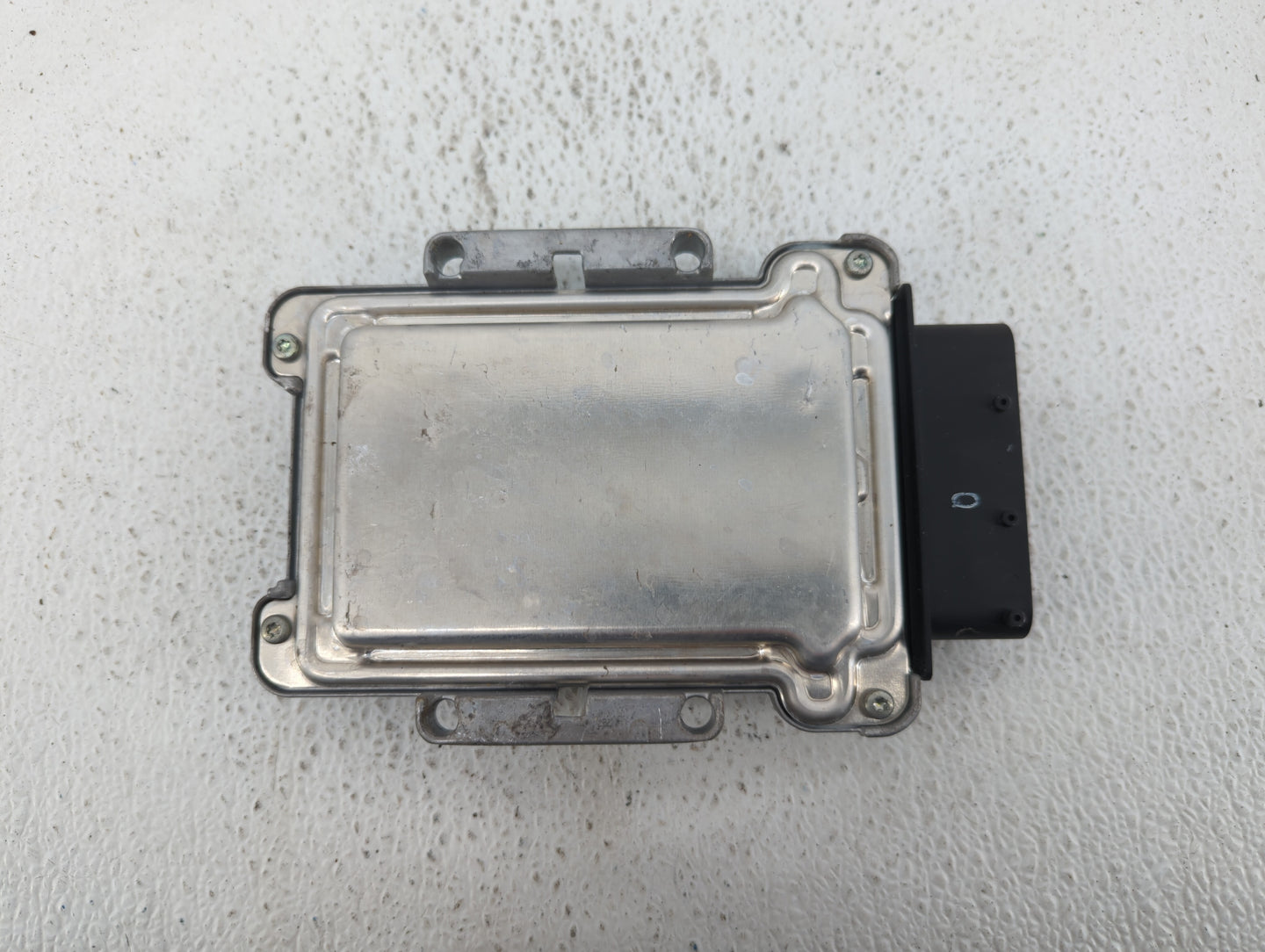 2012-2014 Hyundai Genesis Chassis Control Module Ccm Bcm Body Control - Oemusedautoparts1.com