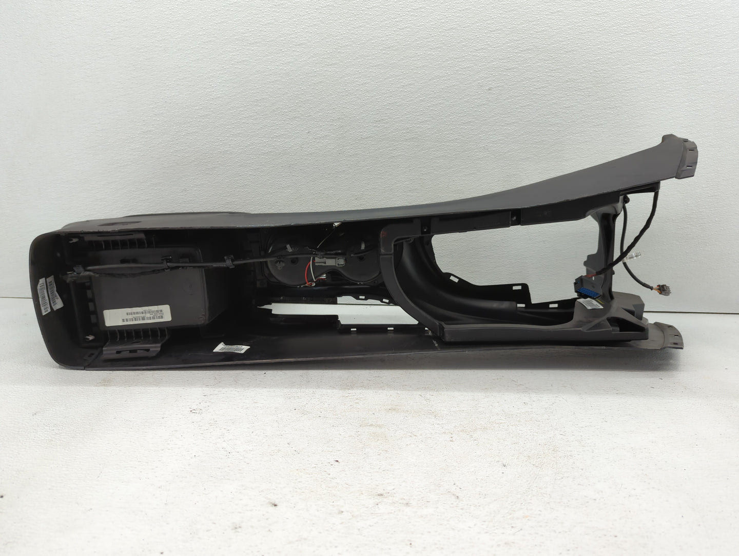 2011-2012 Hyundai Genesis Center Floor Console P/N:92810-3M500 Fits Fits 2011 2012 OEM Used Auto Parts - Oemusedautoparts1.c
