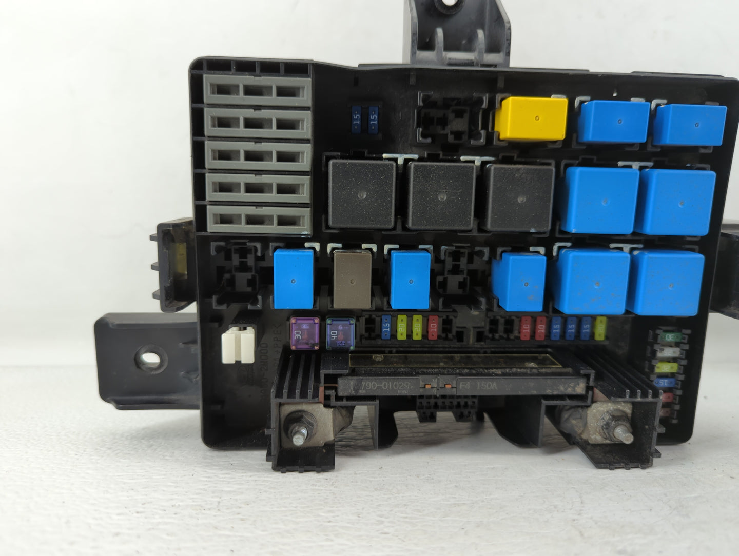 2009-2012 Hyundai Genesis Fusebox Fuse Box Panel Relay Module P/N:91207-2M635 Fits Fits 2009 2010 2011 2012 OEM Used Auto Pa