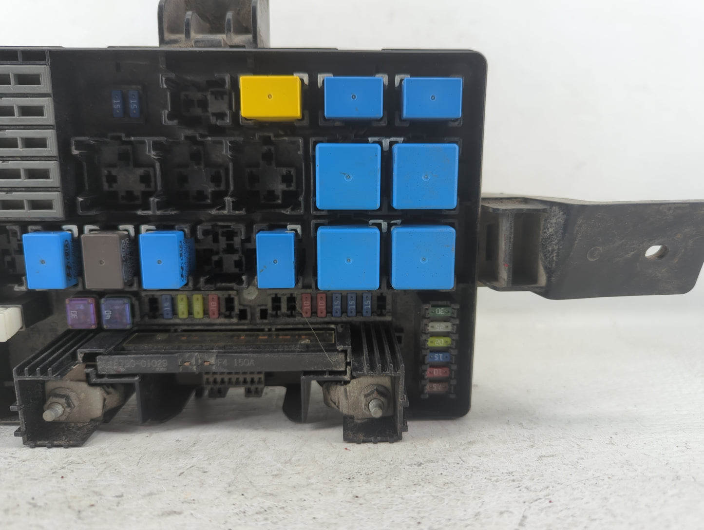 2009-2012 Hyundai Genesis Fusebox Fuse Box Panel Relay Module P/N:91205-2M445 Fits Fits 2009 2010 2011 2012 OEM Used Auto Pa