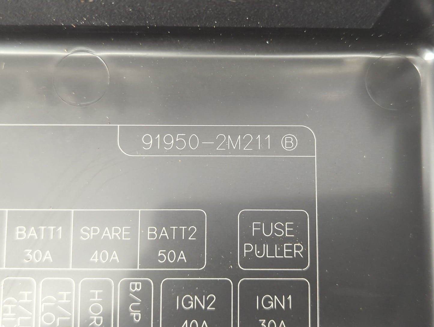 2009-2012 Hyundai Genesis Fusebox Fuse Box Panel Relay Module P/N:N91205-2M874-00 91950-2M211 Fits Fits 2009 2010 2011 2012 