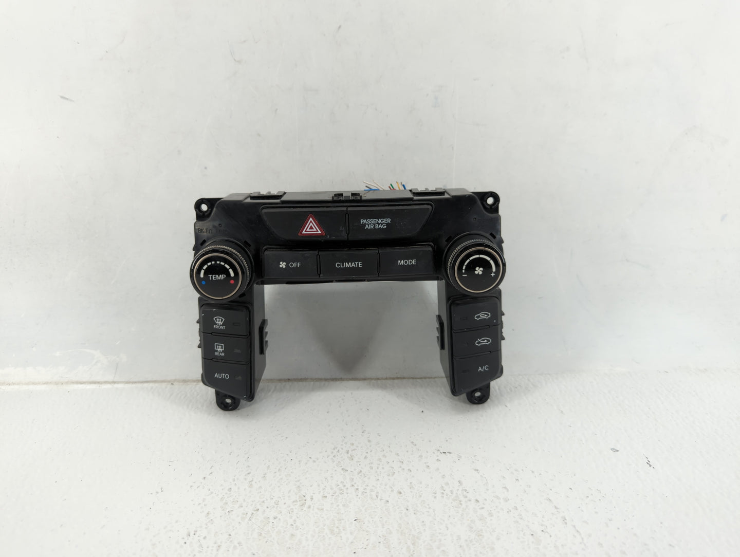 2009-2014 Hyundai Genesis Climate Control Module Temperature AC/Heater Replacement P/N:97250-3M700 Fits OEM Used Auto Parts 