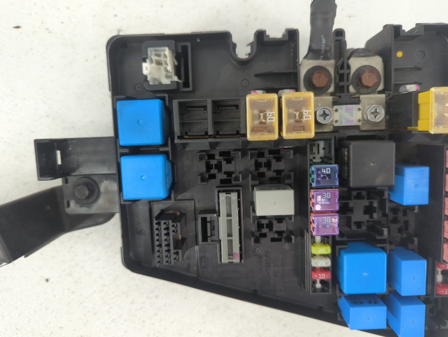 2009-2012 Hyundai Genesis Fusebox Fuse Box Panel Relay Module P/N:91297-3M140 Fits Fits 2009 2010 2011 2012 OEM Used Auto Pa