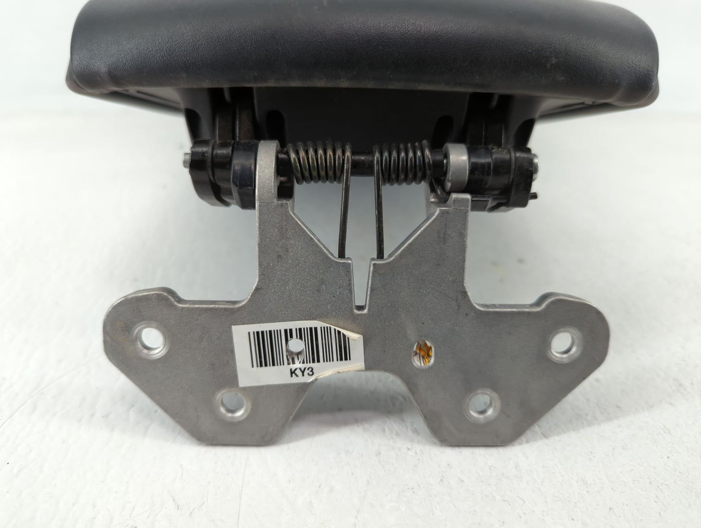 2012 Hyundai Genesis Center Console Armrest Cover Lid Black - Oemusedautoparts1.com