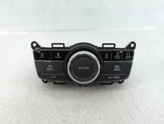 compare product 2009-2014 Hyundai Genesis Am Fm Cd Player Radio Receiver