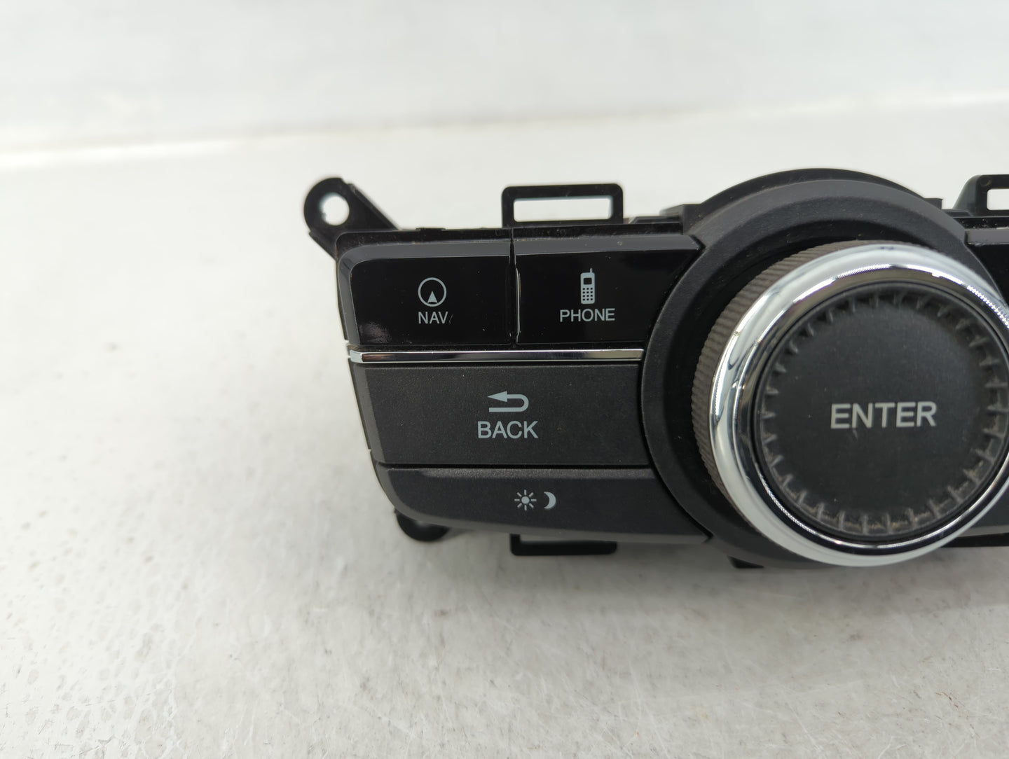 2009-2014 Hyundai Genesis Am Fm Cd Player Radio Receiver - Oemusedautoparts1.com